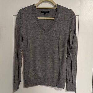 Banana Republic Wool V-Neck Sweater